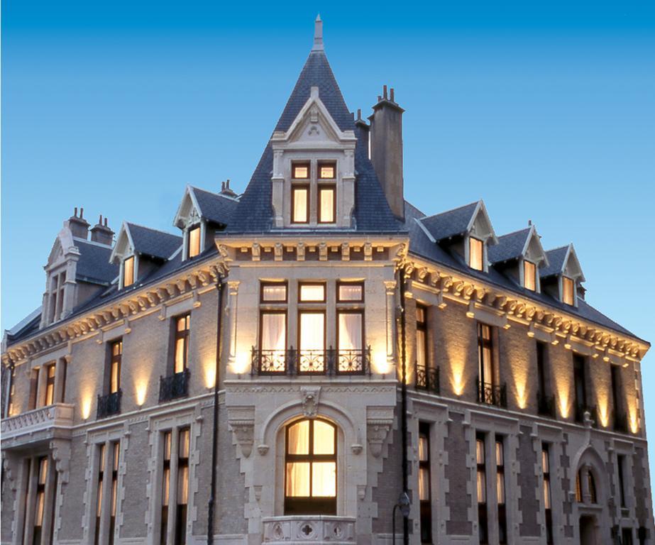 Privilodges Chateau Perrin Grenoble Esterno foto