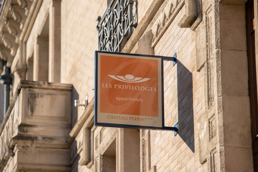 Privilodges Chateau Perrin Grenoble Esterno foto