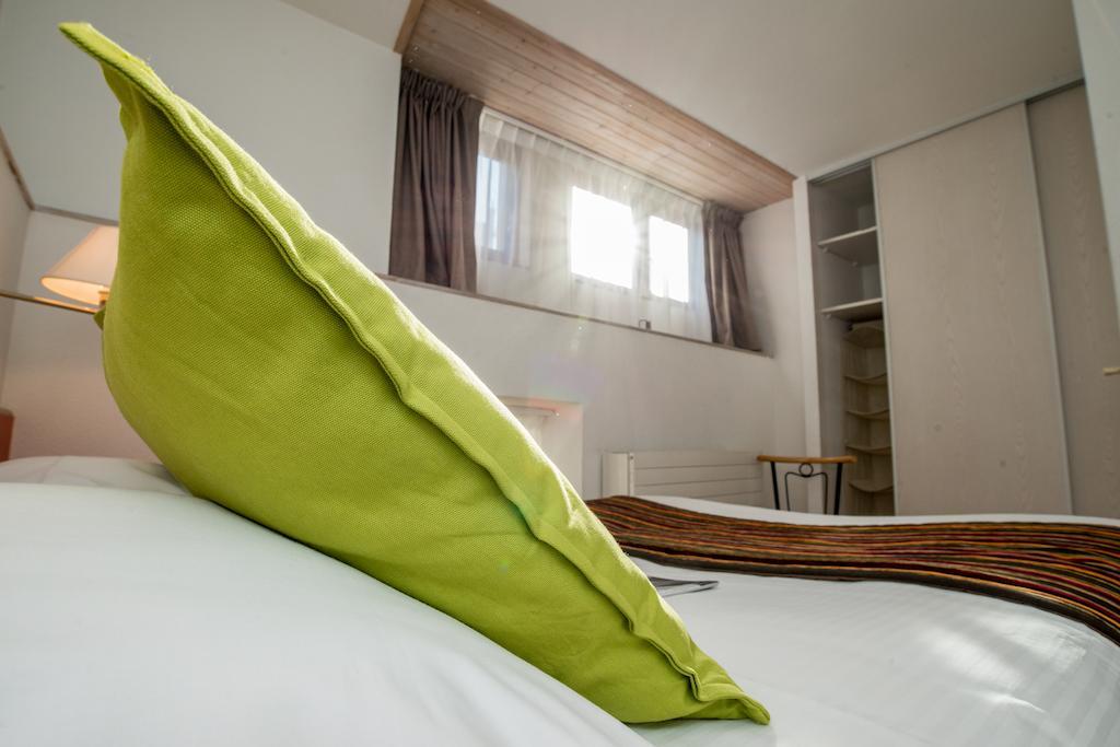 Privilodges Chateau Perrin Grenoble Esterno foto