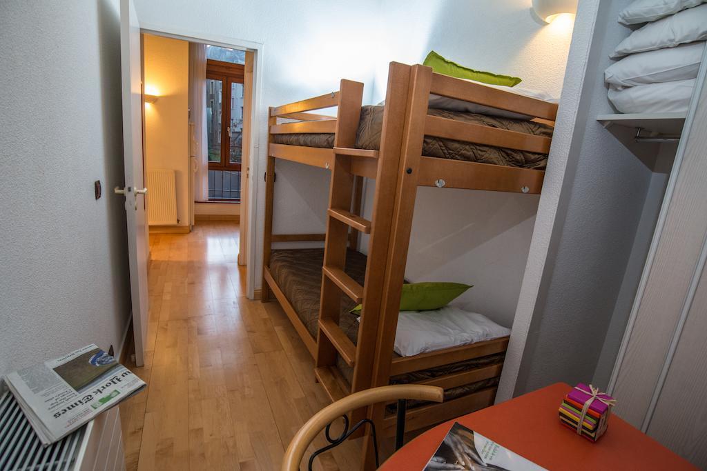Privilodges Chateau Perrin Grenoble Esterno foto